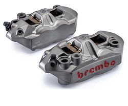 Brembo M4 100mm mount Monoblock Radial Calipers (Pair) with sintered pads for Triumph 675 Street Triple R 2009> onwards